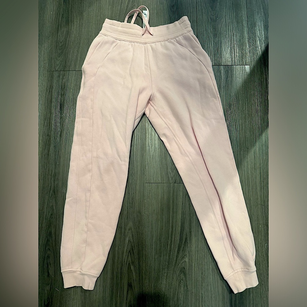 Lululemon Scuba Joggers - Light Pink Size 4
